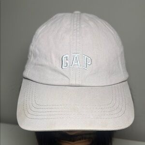 GAP Light tan Logo Cap